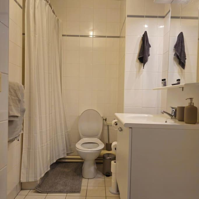 Studio Charmant Et Cosy Apartment Rueil-Malmaison Exterior photo